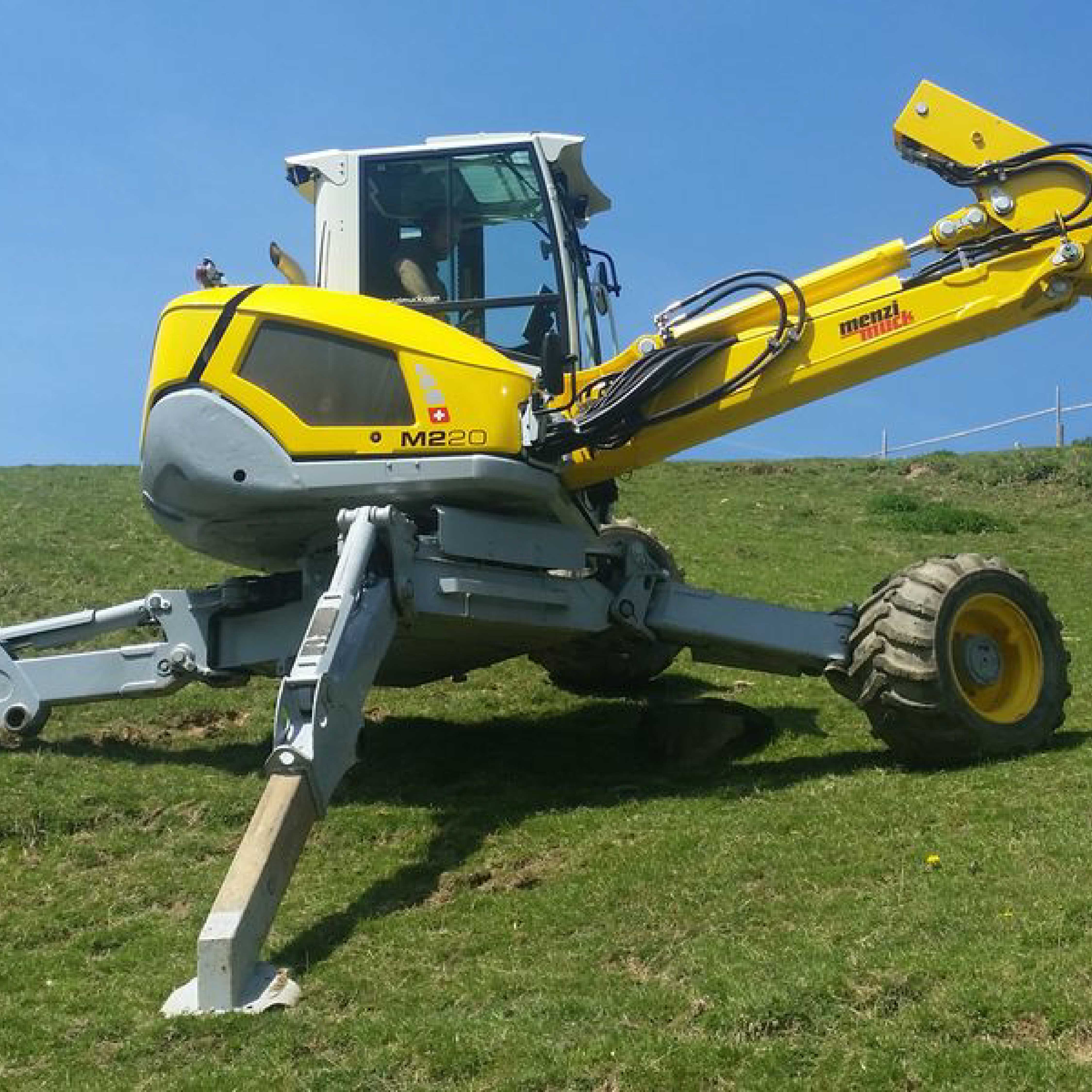 Menzi Muck M220